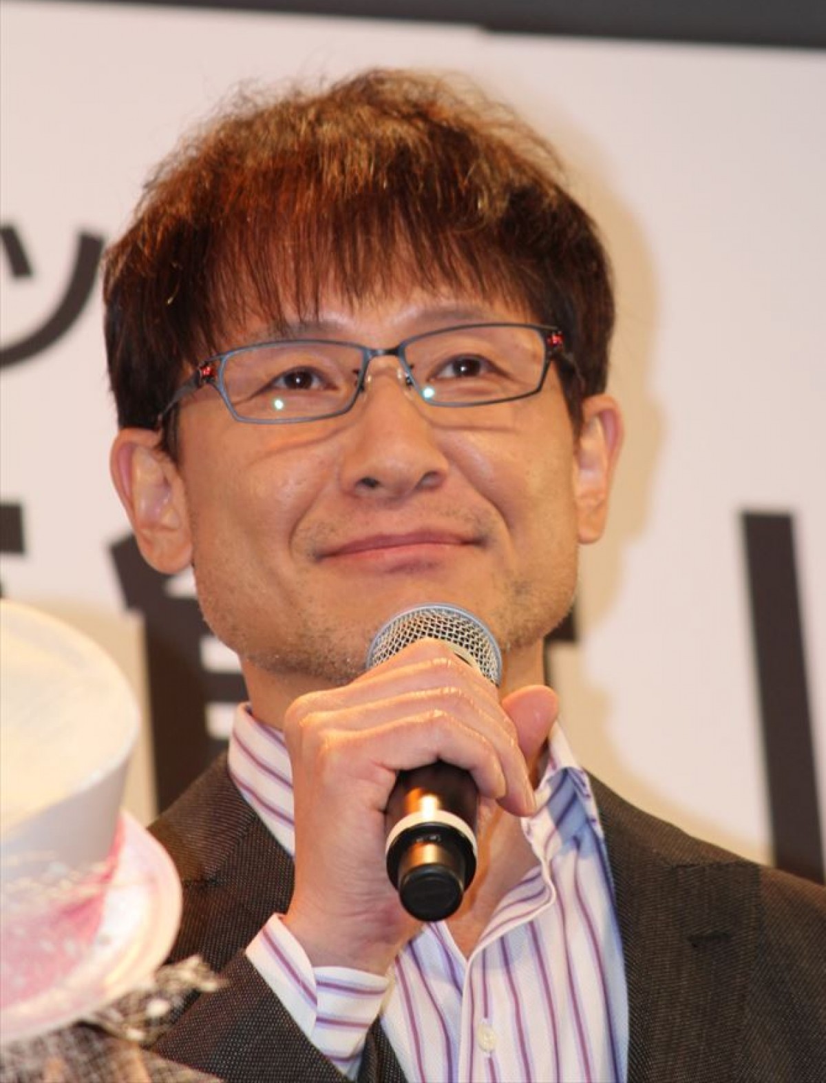 つんく♂、復帰後ファンの前に初登場　Juice＝Juice生歌に「立派になった」