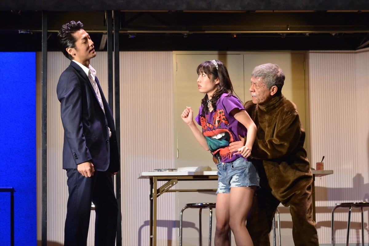 今野杏南、お色気シーンに体当たり演技　舞台『ホテル・カルフォリニア』で新境地