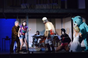 舞台『ホテル・カルフォリニア～HOTEL CALFORINIA～』公開ゲネプロの様子