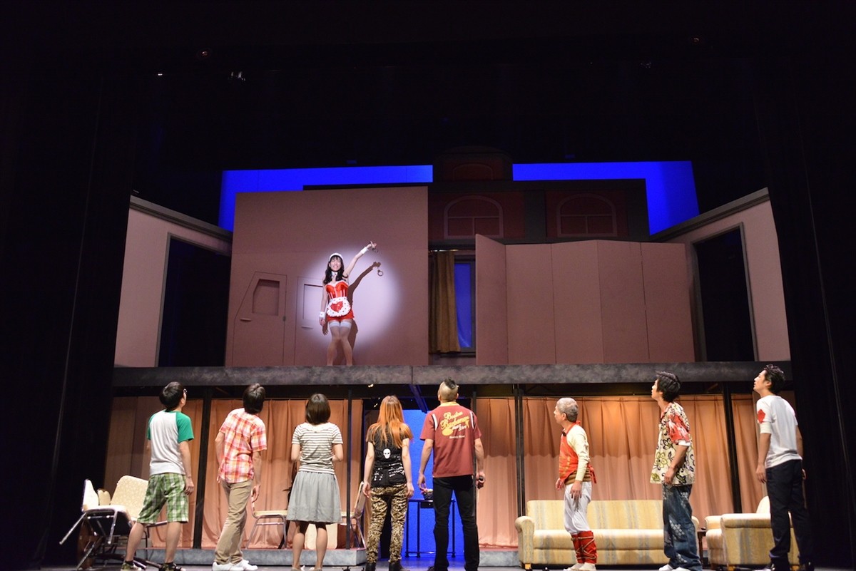 今野杏南、お色気シーンに体当たり演技　舞台『ホテル・カルフォリニア』で新境地