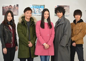 （左から）堀北真希、成宮寛貴、菜々緒、斎藤工、窪田正孝、日テレドラマ「奇跡のコラボ」取材会にて