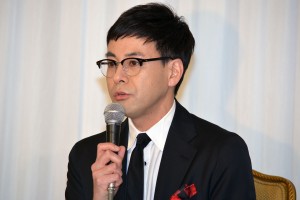 舞台『美幸 －アンコンディショナルラブ－ 』制作発表に登場した鈴木浩介