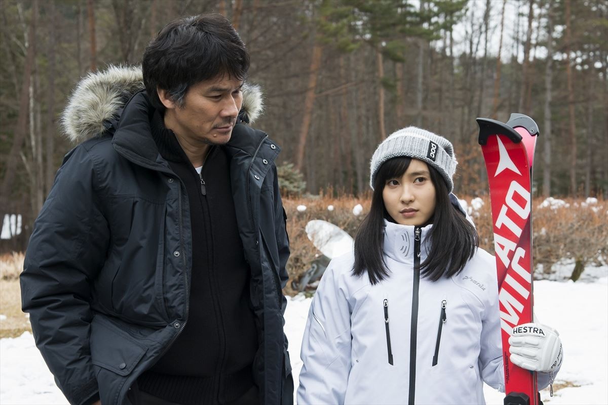 土屋太鳳、アルペンスキーの猛特訓を実施　ユニフォーム姿のビジュアル初解禁
