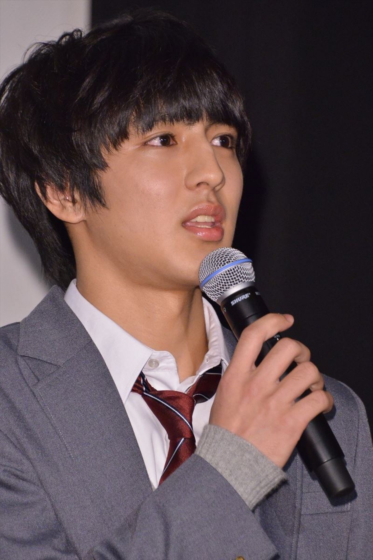 白石隼也、共演陣に全くモテず…　バレンタインチョコもらえずイジける