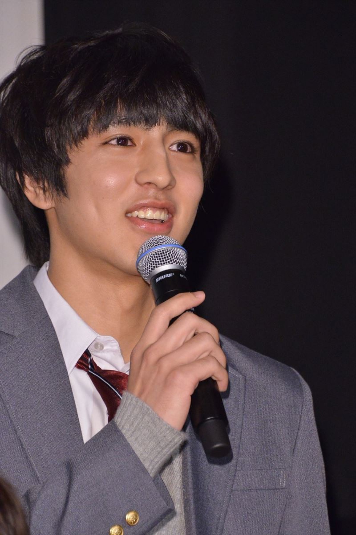 白石隼也、共演陣に全くモテず…　バレンタインチョコもらえずイジける