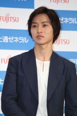 富士通ゼネラルエアコンの新CM発表会見に登壇した山崎賢人