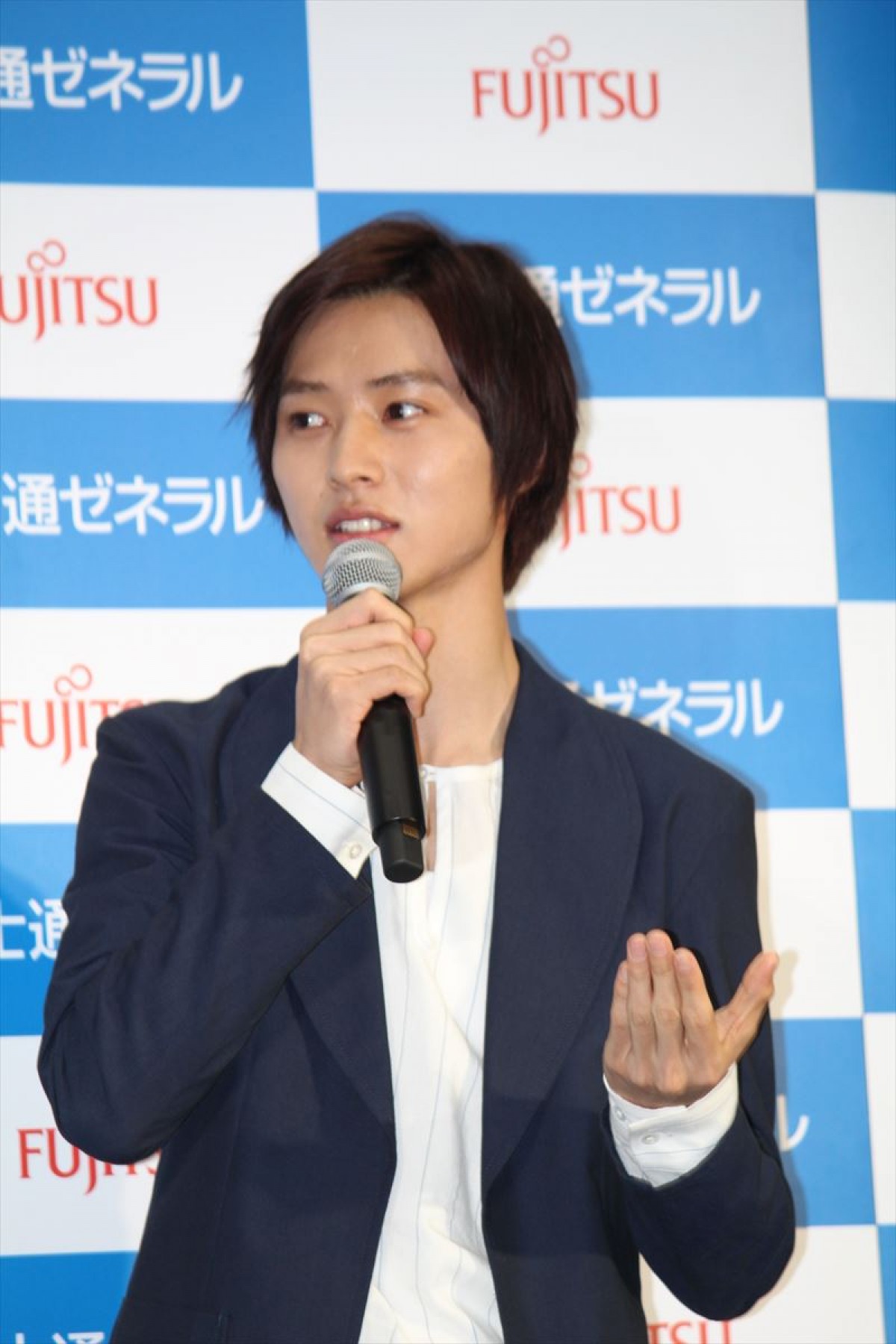 山崎賢人「快適な空間を作りたい」“エアコン”のような人物を目標に!?
