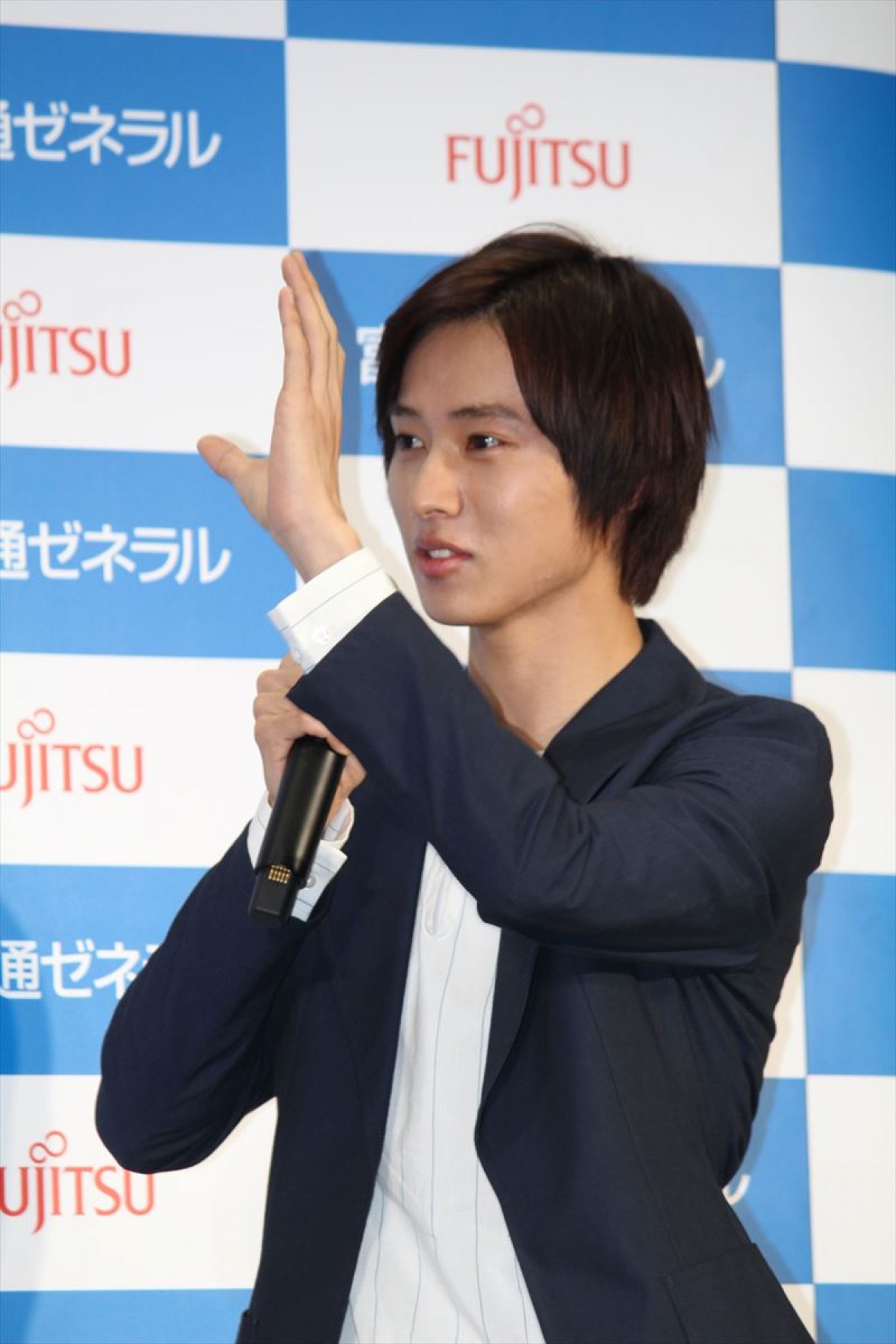 山崎賢人「快適な空間を作りたい」“エアコン”のような人物を目標に!?