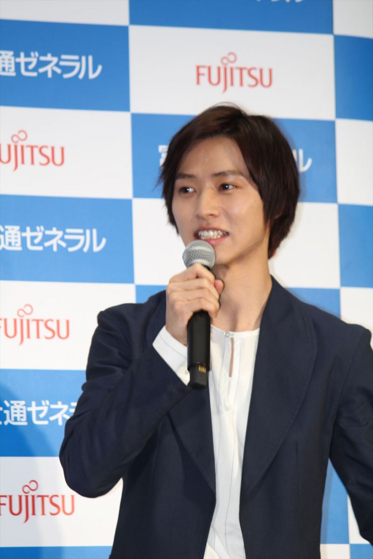 山崎賢人「快適な空間を作りたい」“エアコン”のような人物を目標に!?