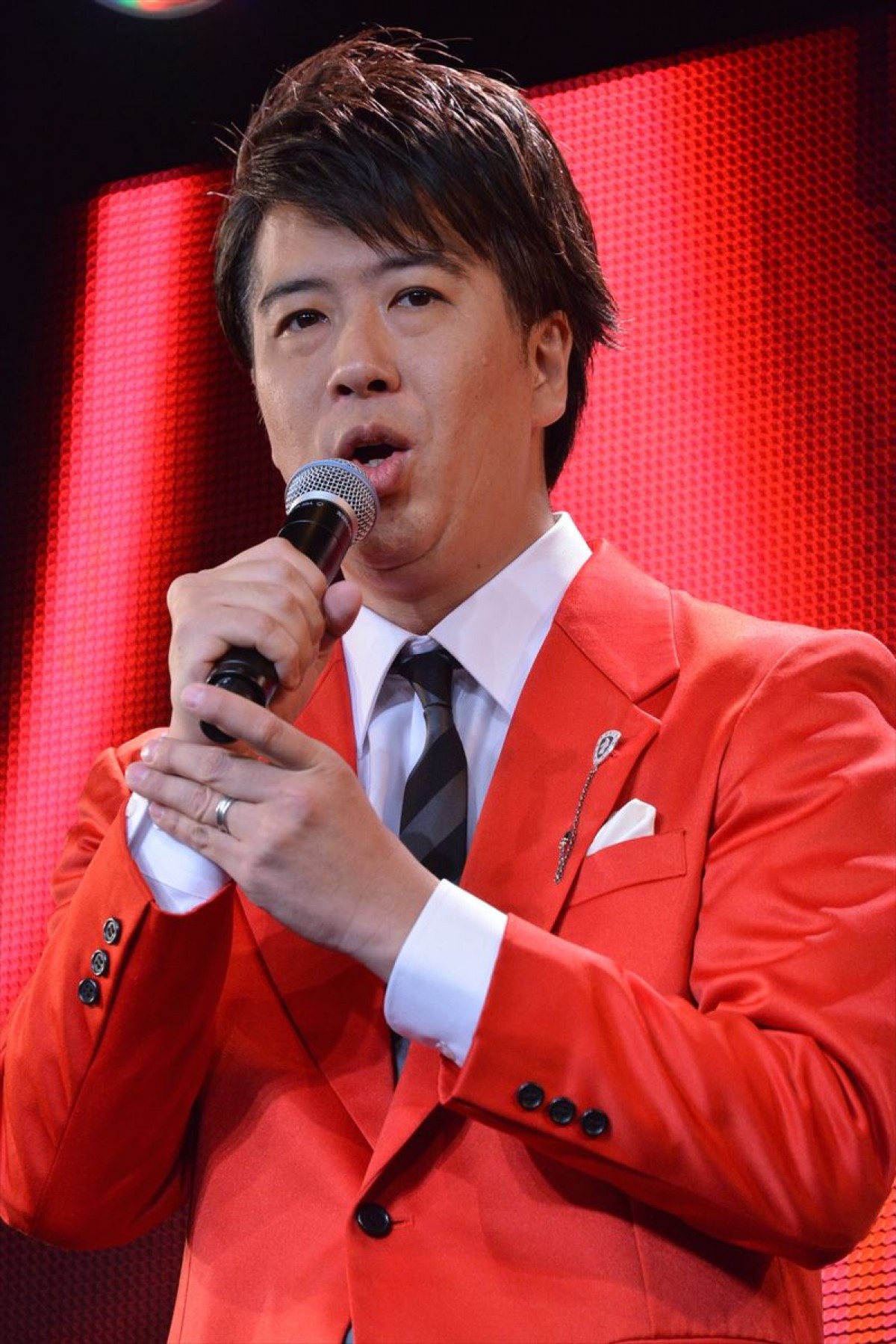 二宮和也、ゲーム熱中時は“同じ出前”もヨユー 『パズドラ』CEOも驚くゲーマーぶり　