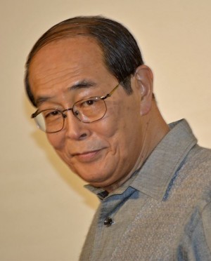 映画『あやしい彼女』完成披露試写会に登壇した志賀廣太郎