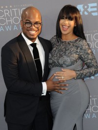 ニーヨとクリスタル・レネイが結婚！