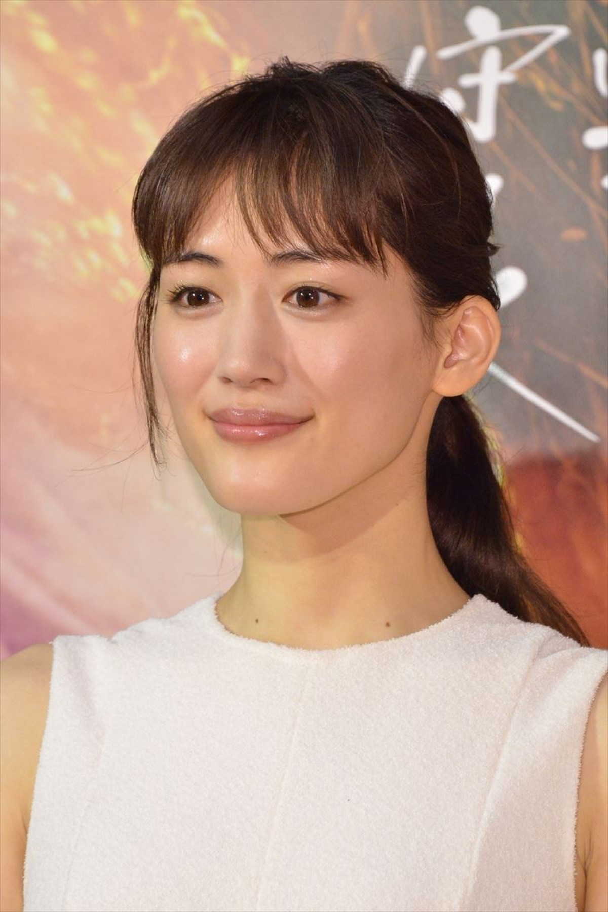 綾瀬はるか、木村文乃のお色気シーンにドキドキ「すごく絡み合う感じで」と赤面