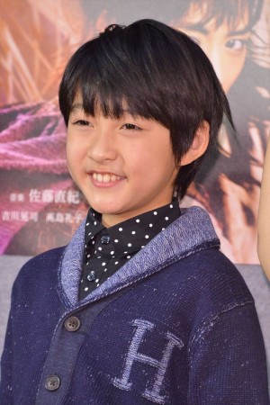 ドラマ『精霊の守り人』記者会見に出席した小林颯