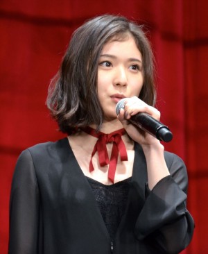 映画『ちはやふる　上の句』完成披露試写会に登壇した松岡茉優馬