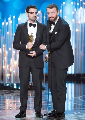 ジェームス・ネピア＆サム・スミス、歌曲賞を受賞