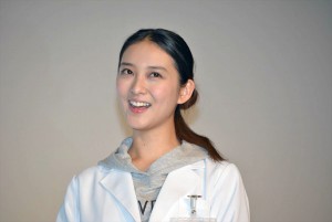 ドラマ『フラジャイル』舞台挨拶に登壇した武井咲