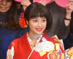 『ちはやふる』のひなまつり前夜祭“ちはや女子会”に登壇した広瀬すず