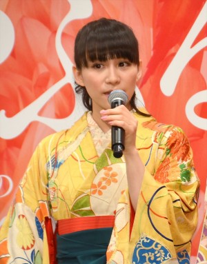 『ちはやふる』のひなまつり前夜祭“ちはや女子会”に登壇したPerfume・西脇綾香