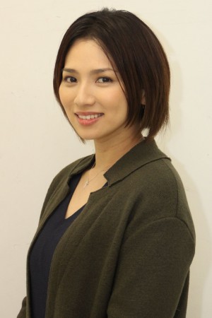 野波麻帆にインタビュー