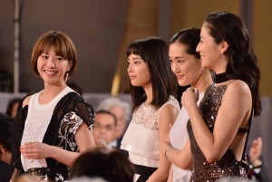 （左より）夏帆、広瀬すず、綾瀬はるか、長澤まさみ