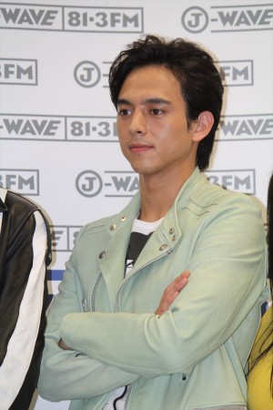 新ラジオ番組『VALON』記者会見に出席した満島真之介