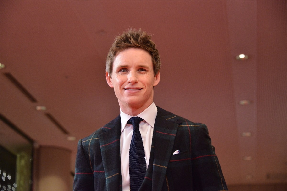 英俳優エディ・レッドメイン、日本のファンと初交流　チケット即完売の熱気に「ワオ」