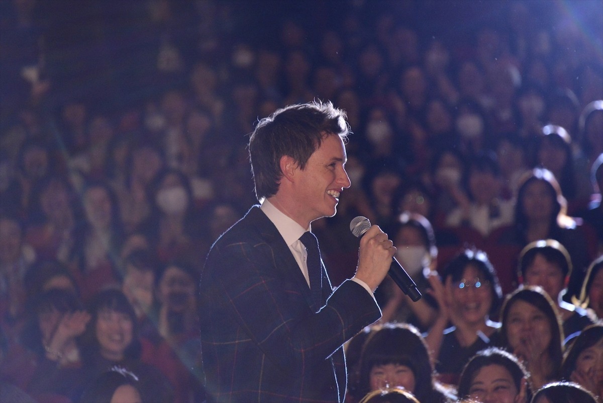 英俳優エディ・レッドメイン、日本のファンと初交流　チケット即完売の熱気に「ワオ」