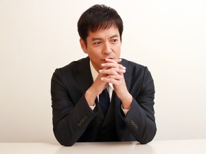 松本清張ドラマスペシャル『黒い樹海』に出演する沢村一樹