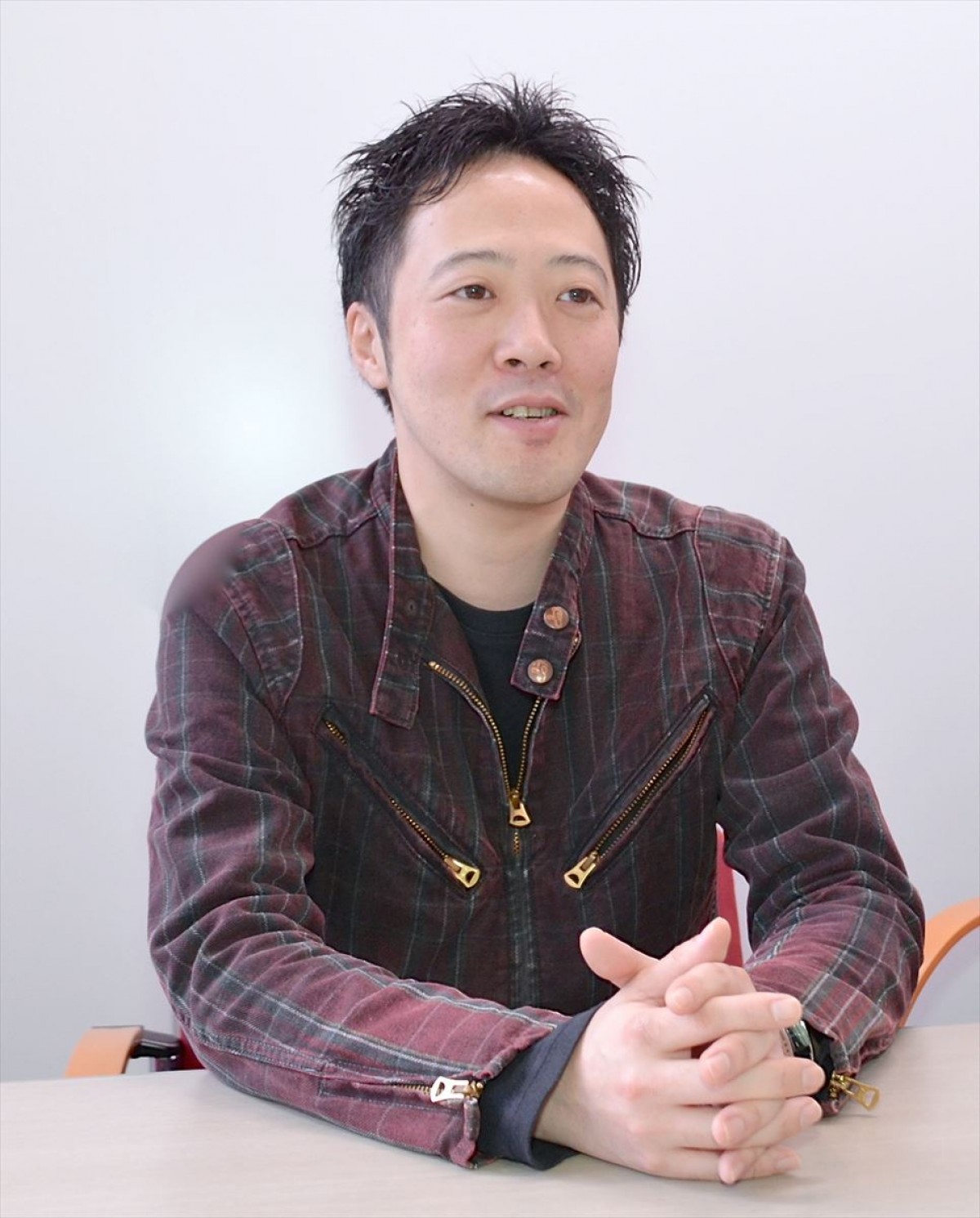 草なぎ剛、初の刑事役で新境地 『スペシャリスト』プロデューサーが舞台裏を語る