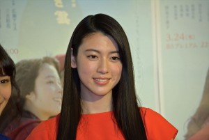 名曲ドラマシリーズ『ひこうき雲』完成試写会に出席した三吉彩花