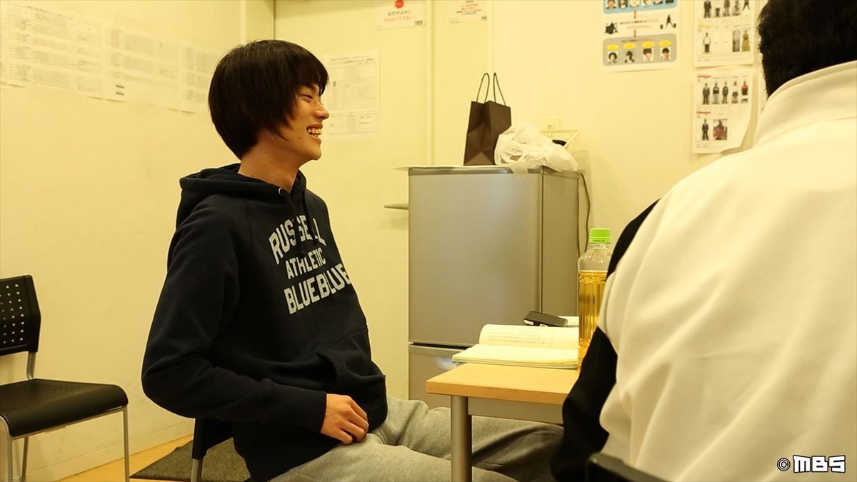 菅田将暉に密着取材！ 飲み会、バンド、服作り…勢いに乗る23歳の “素顔” に迫る