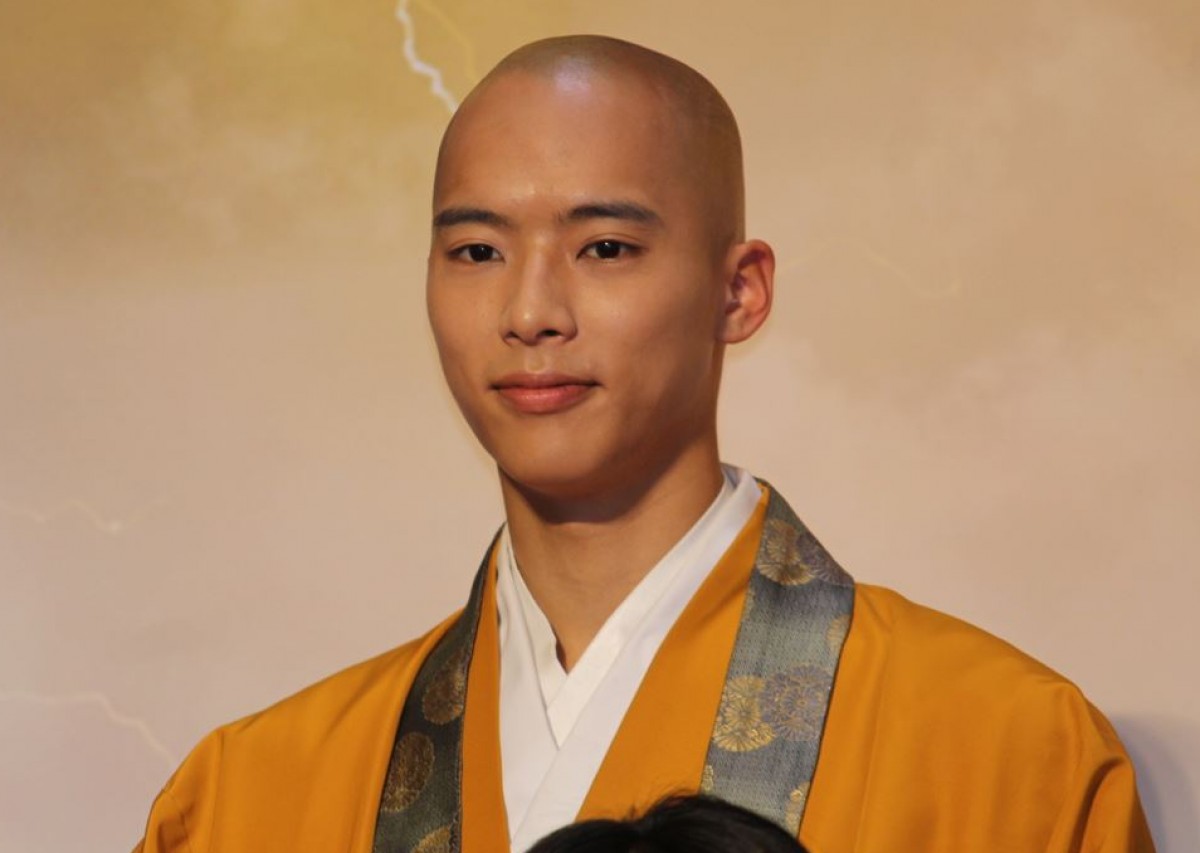 藤岡弘、45年ぶり“本郷猛”再演に「ライダー魂が騒ぐ」　 『ゴースト』も共演に感動