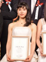 土屋太鳳、『orange』山崎賢人へ感謝　ふたりの新人賞受賞にファン「涙が出ました」