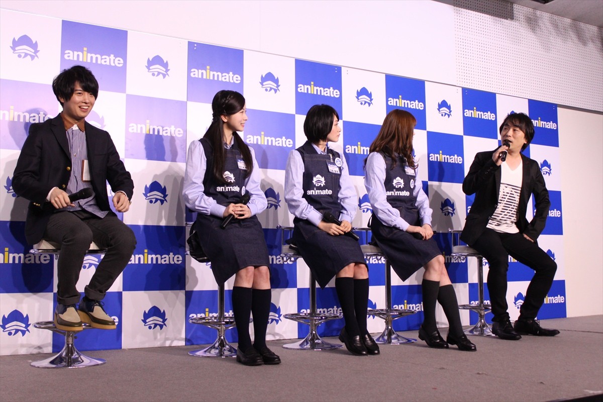 乃木坂46・生駒里奈、“アニメイト”制服に大興奮　「持って帰っていいですか？」