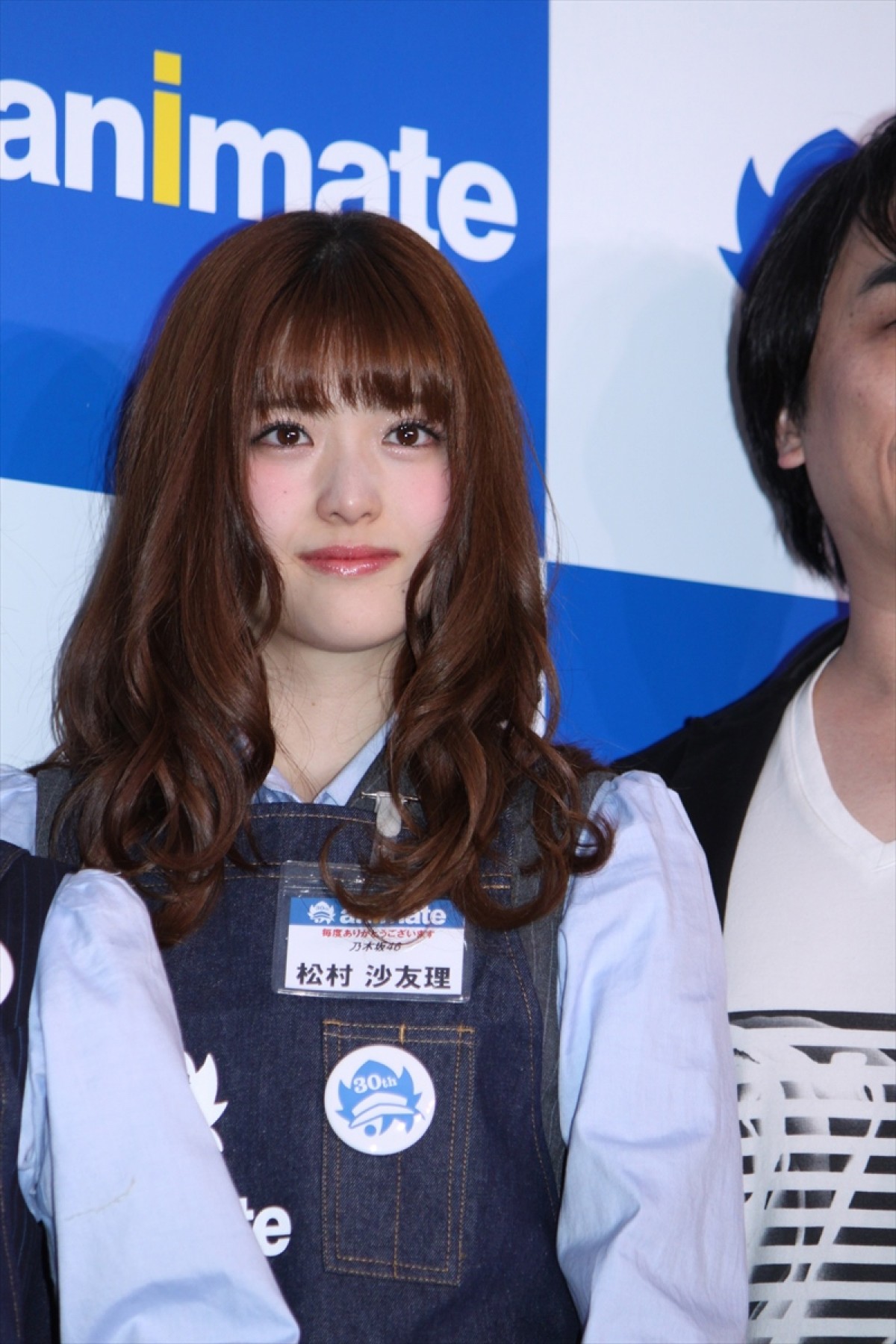 乃木坂46・生駒里奈、“アニメイト”制服に大興奮　「持って帰っていいですか？」