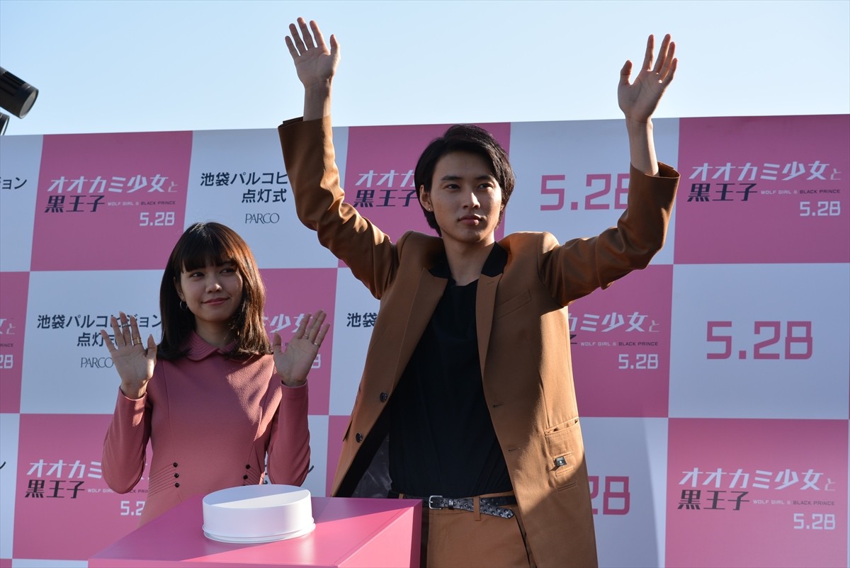 二階堂ふみ＆山崎賢人、6年ぶり共演で「大人になったよね」　成長実感に満面の笑み