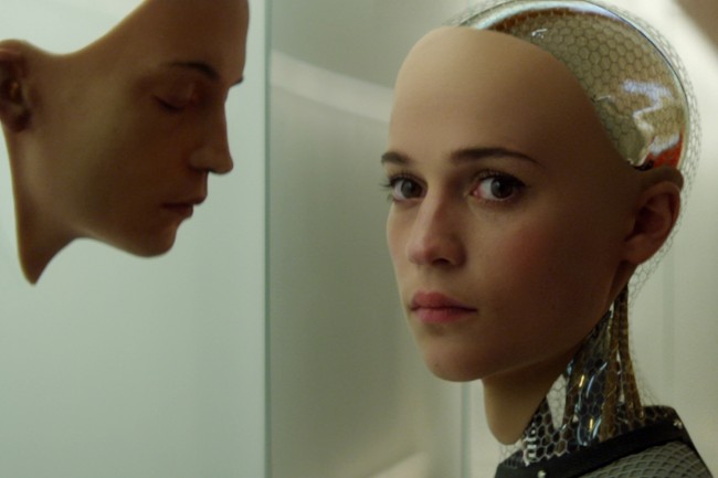 オスカー女優A・ヴィキャンデルが美しいAIロボットに！