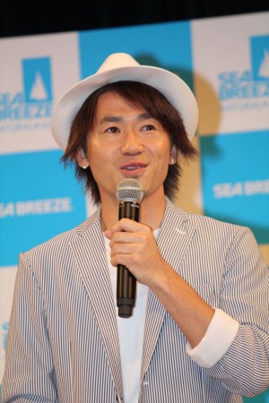 「シーブリーズ」新CM発表会に出席したナオト・インティライミ