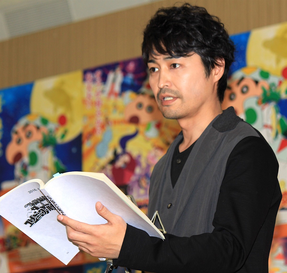 安田顕、5歳児しんちゃんの前で下ネタ投下「浅野ゆう子さんが…」思春期のスケベな夢