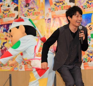 『映画クレヨンしんちゃん 爆睡！ユメミーワールド大突撃』公開アフレコイベントに登壇した安田顕