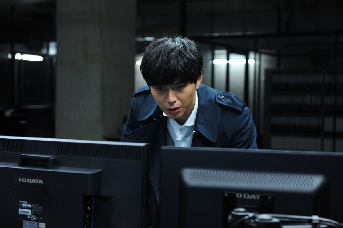 『デスノート 2016』東出昌大演じる“デスノート”を追う男・三島創の場面写真解禁