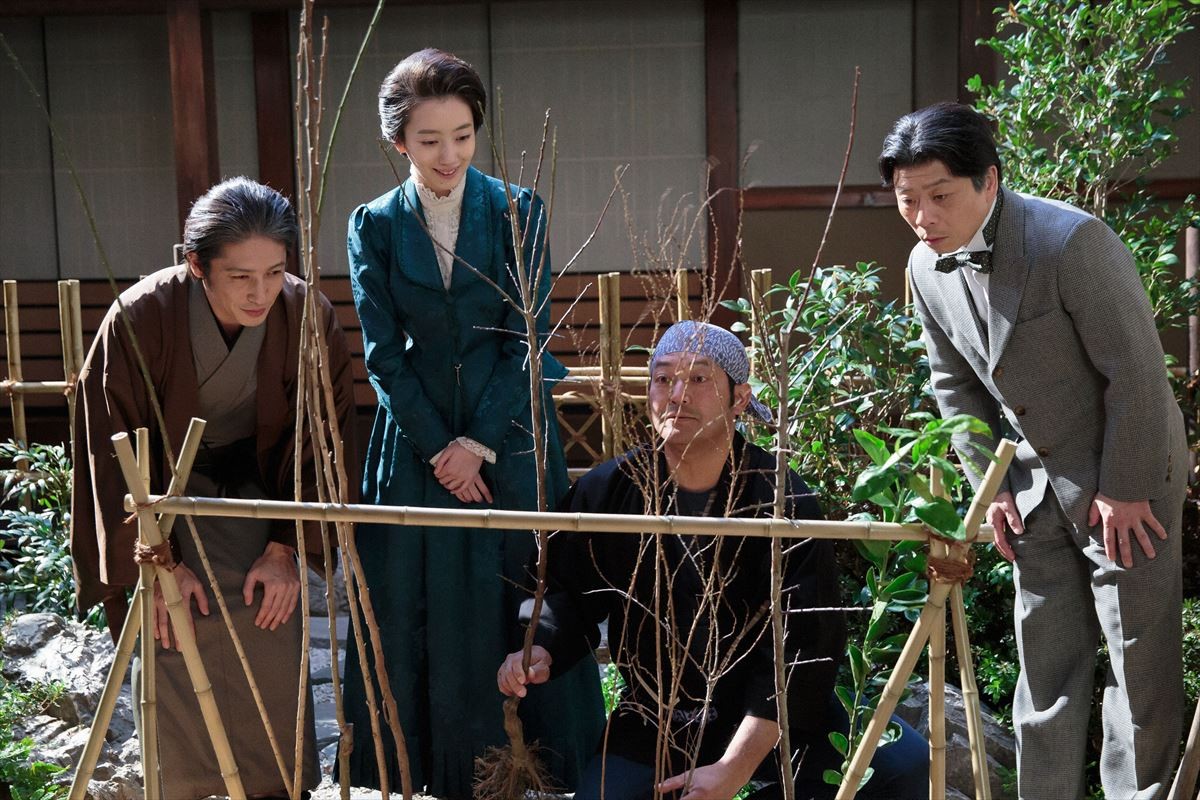 『あさが来た』最終週 加野屋に懐しい顔が続々　歩んできた道を振り返るあさとはつ