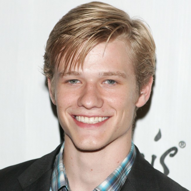 ルーカス・ティル、Lucas Till