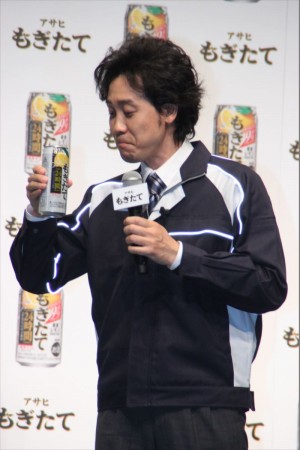 「アサヒもぎたて」CM発表会に出席した大泉洋