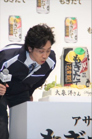 「アサヒもぎたて」CM発表会に出席した大泉洋