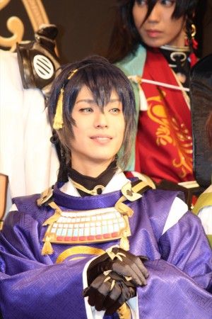 ミュージカル『刀剣乱舞』 ～阿津賀志山異聞～製作発表会見に登壇した黒羽麻璃央