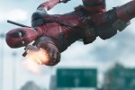 “規格外”マーベル映画『デッドプール』予告編が解禁　クソ無責任ヒーロー、大暴れ！