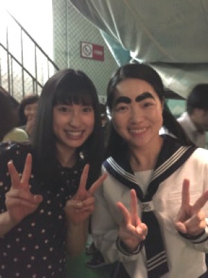 土屋太鳳とイモトアヤコの2ショット