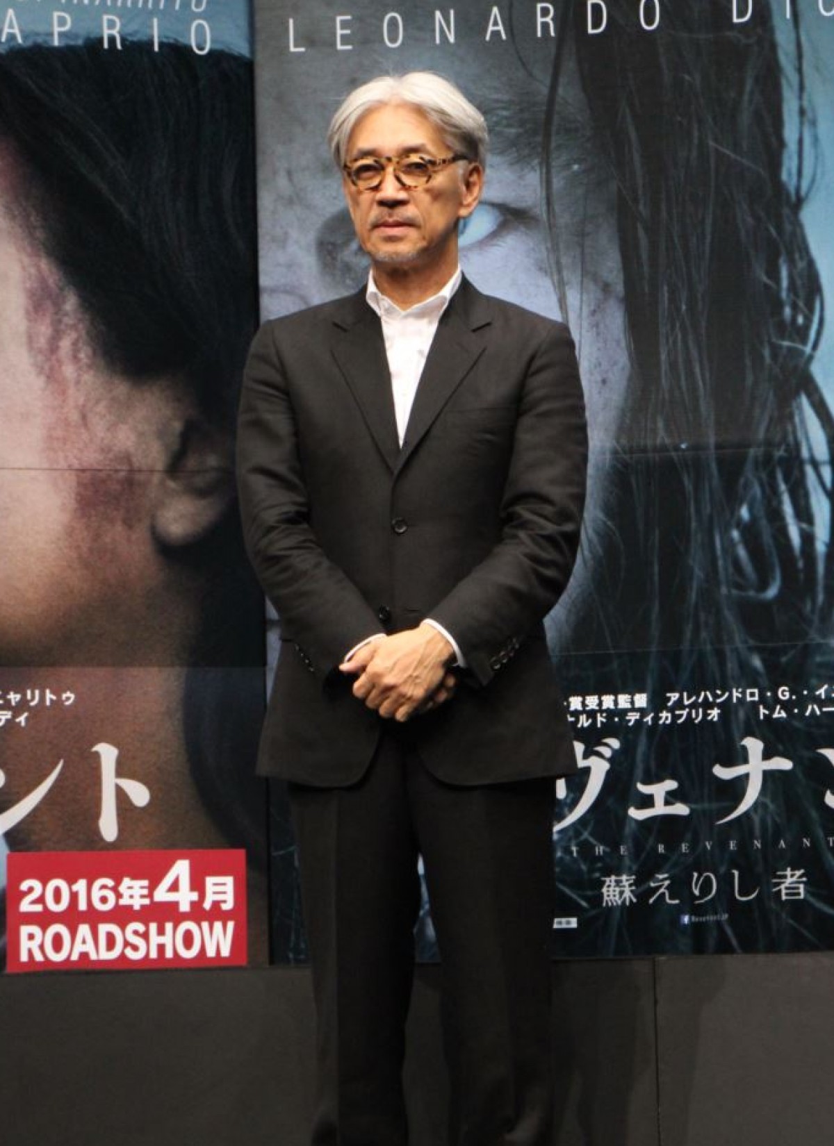 坂本龍一、『レヴェナント』上映会でピアノ演奏　イニャリトゥ監督のこだわりに苦笑い